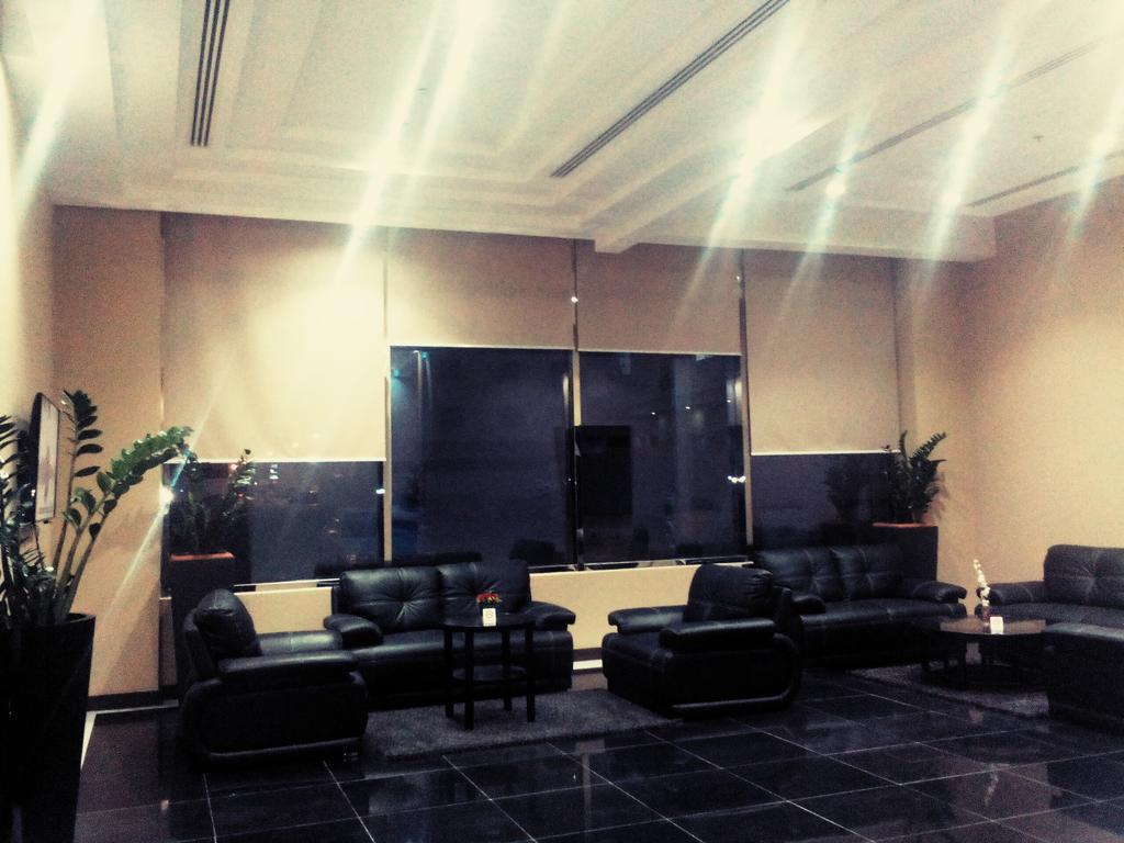 Belle Tower Apartments Манама Экстерьер фото