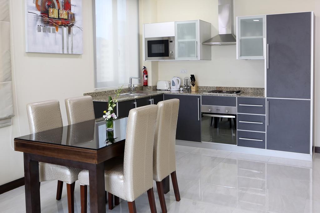 Belle Tower Apartments Манама Экстерьер фото