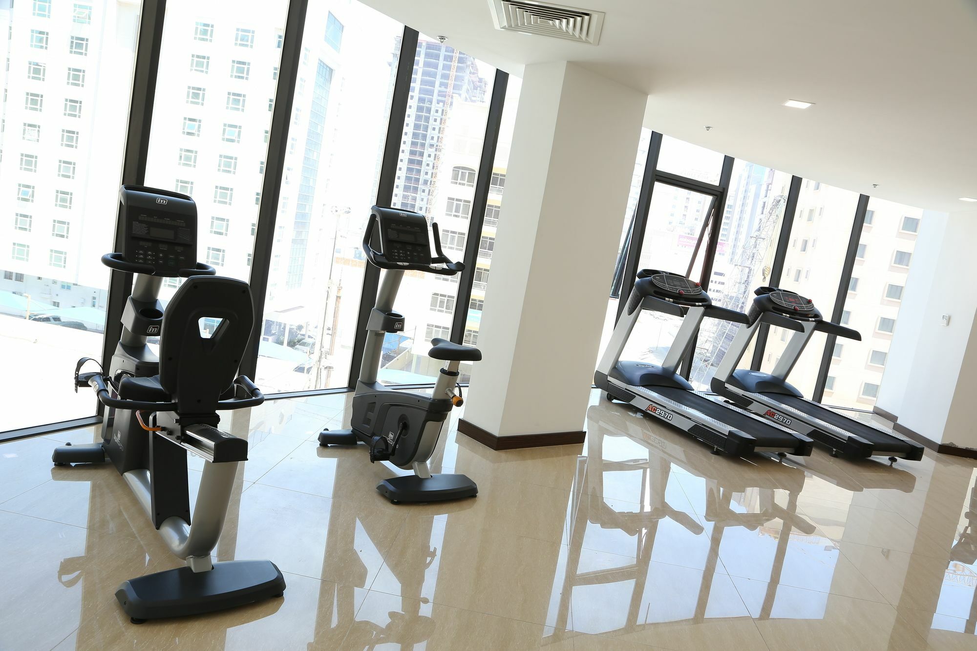 Belle Tower Apartments Манама Экстерьер фото